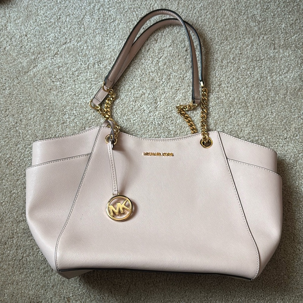 Michael Kors jet setter shoulder bag